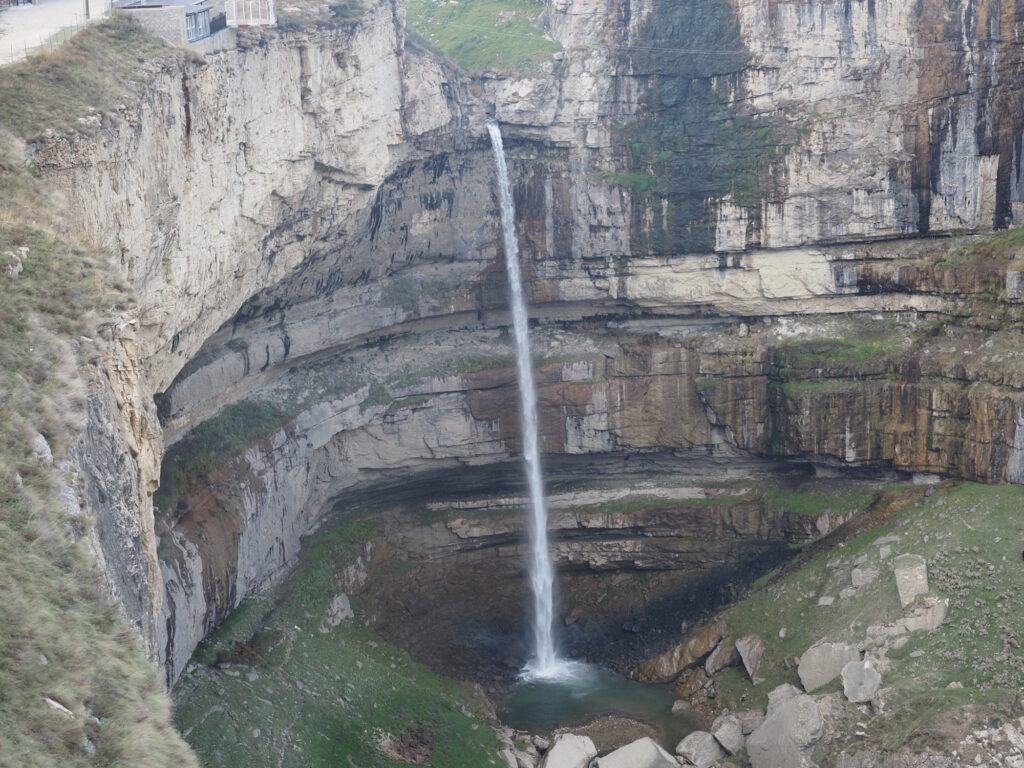 Водопад Тобот