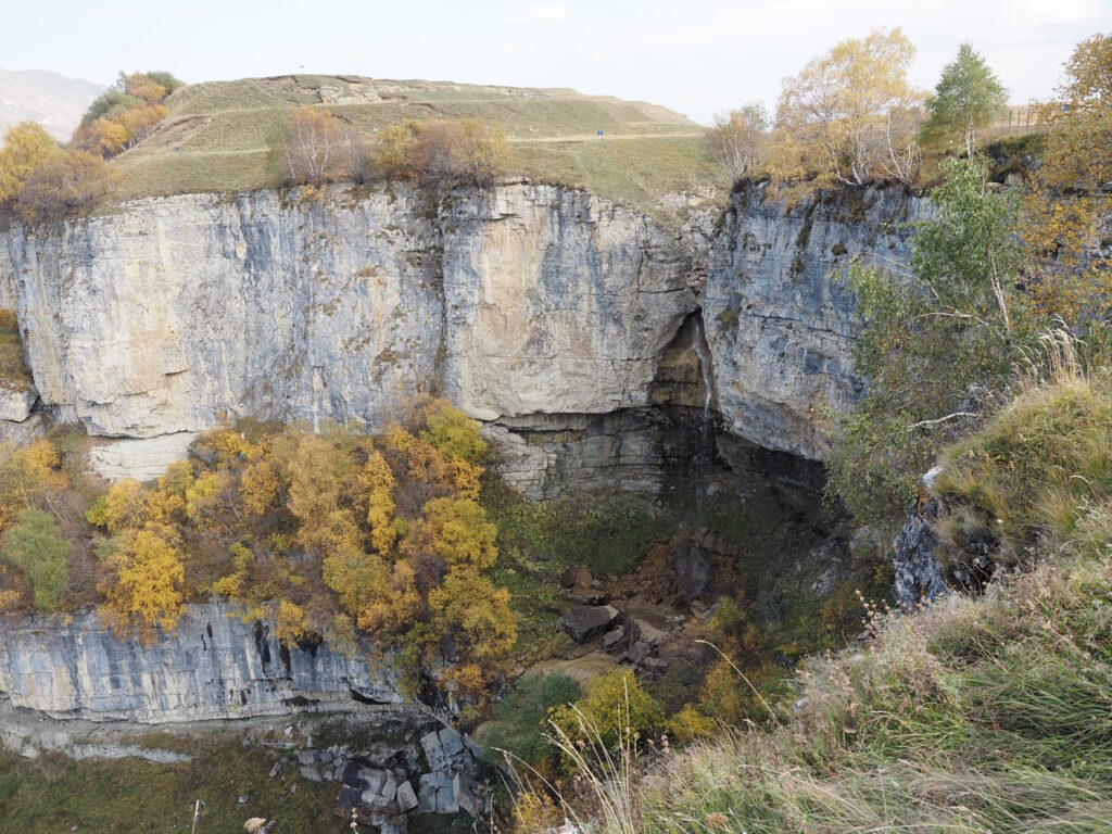 Ханский водопад в Дагестане