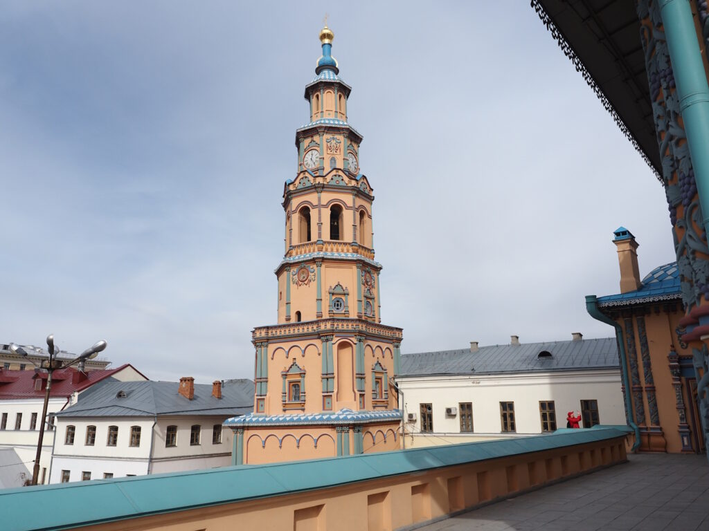 Колокольня Петропавловского собора в Казани