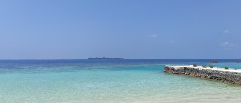 Вид с пляжа Lagoon View Maldives