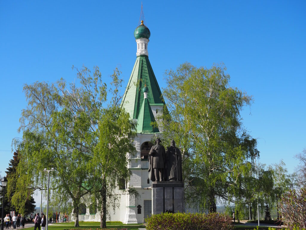 Архангельский собор внутри кремля в Нижнем Новгороде