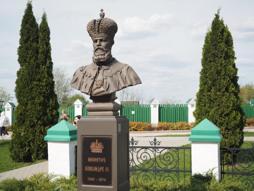 Бюст Александра Третьего, Печерский монастырь, Нижний Новгород