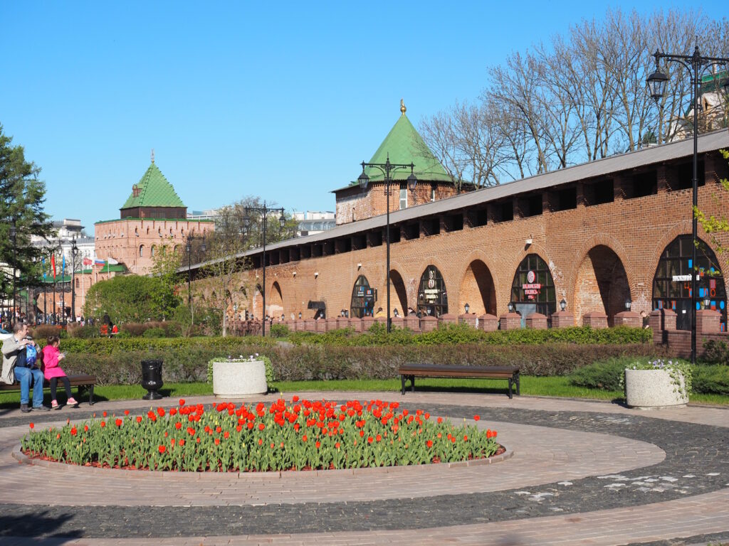 Дмитриевская и Кладовая башни Нижегородского кремля