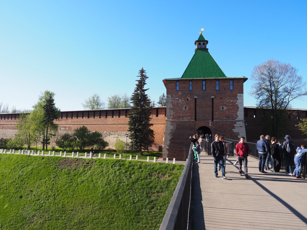 Мост у Никольской башни Нижегородского кремля