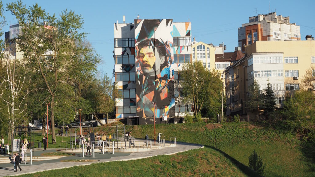 Мурал с Горьким в Нижнем Новгороде