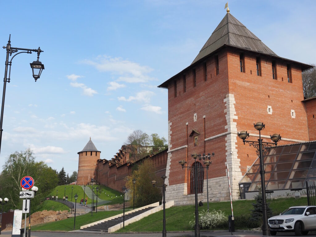 Борисоглебская и Зачатьевская башни Нижегородского кремля