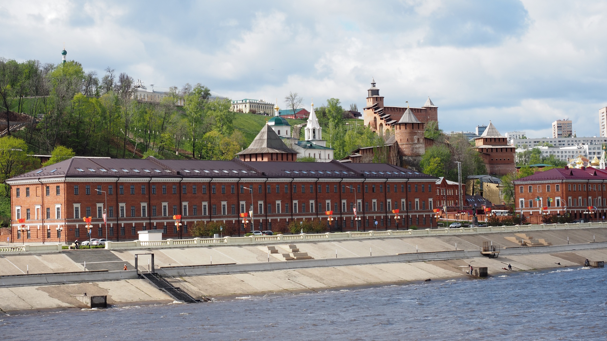 Нижневолжская набережная в Нижнем Новгороде