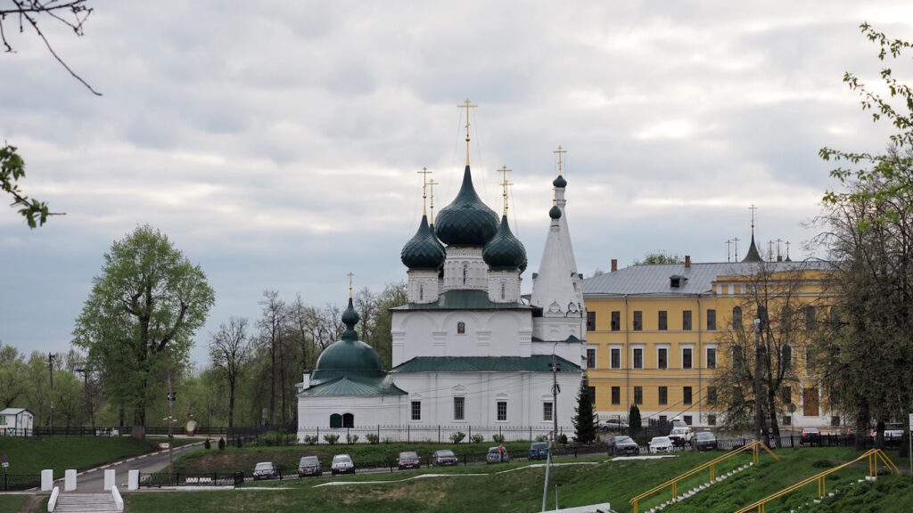 Церковь Спаса на Городу в историческом центре Ярославля