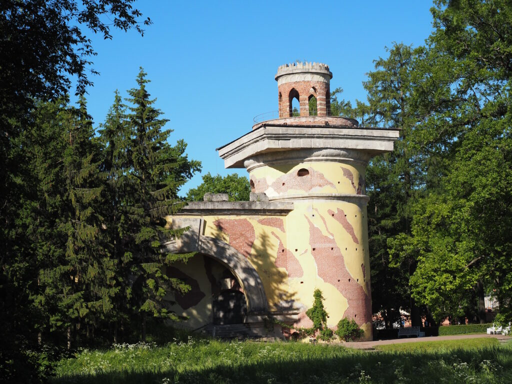 Башня-руина в Екатерининском парке, Царское Село