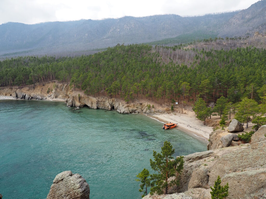 Вид на бухту Синичка с мыса Малая Колокольня