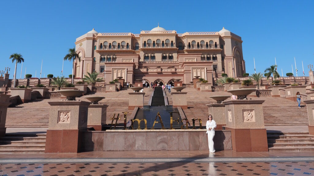 Что посмотреть в ОАЭ, отель Emirates Palace