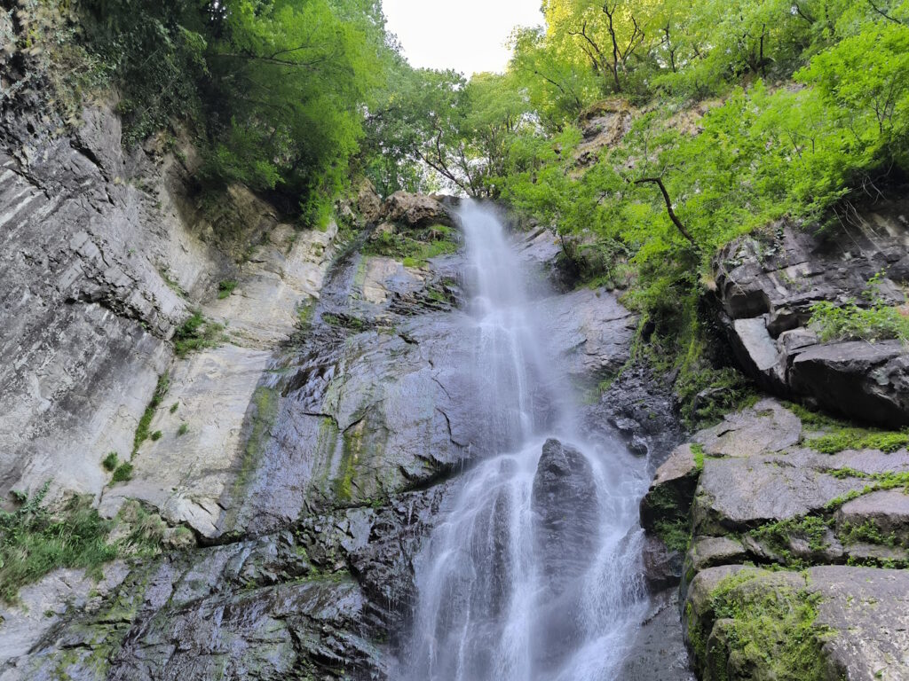 Самый красивый водопад в Аджарии
