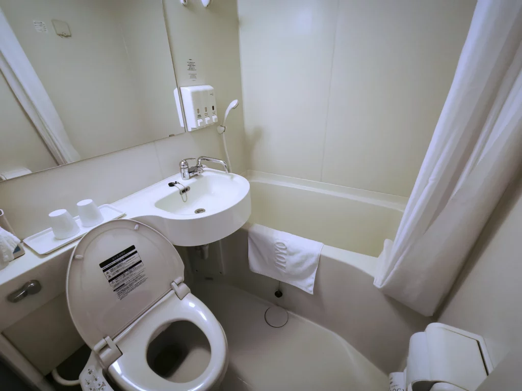Санузел в Toyoko Inn Tokyo Yamanote Otsuka