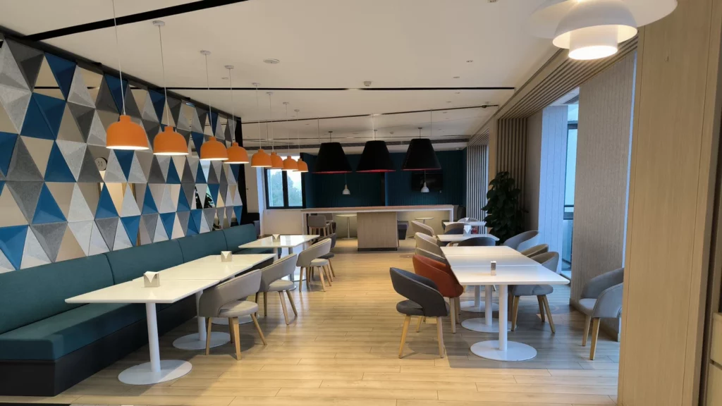 Ресторан Holiday Inn Express Shanghai Pudong Airport