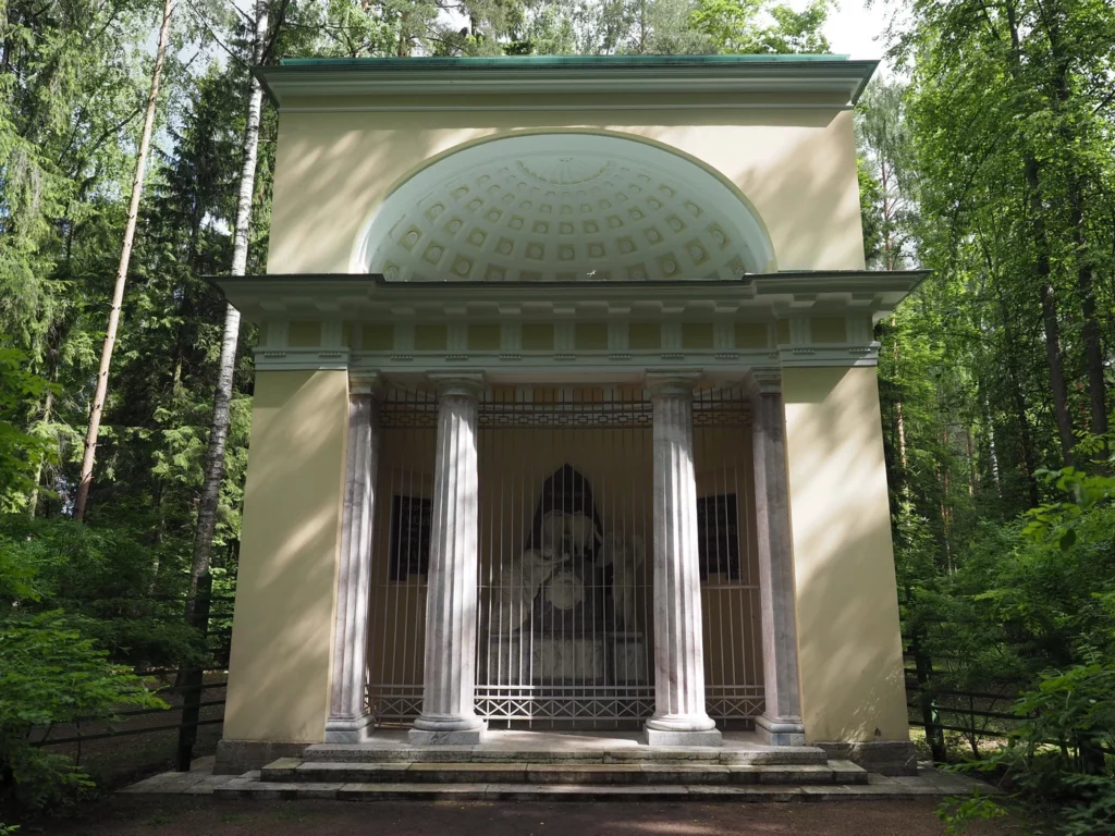 Павильон-памятник Любезным родителям