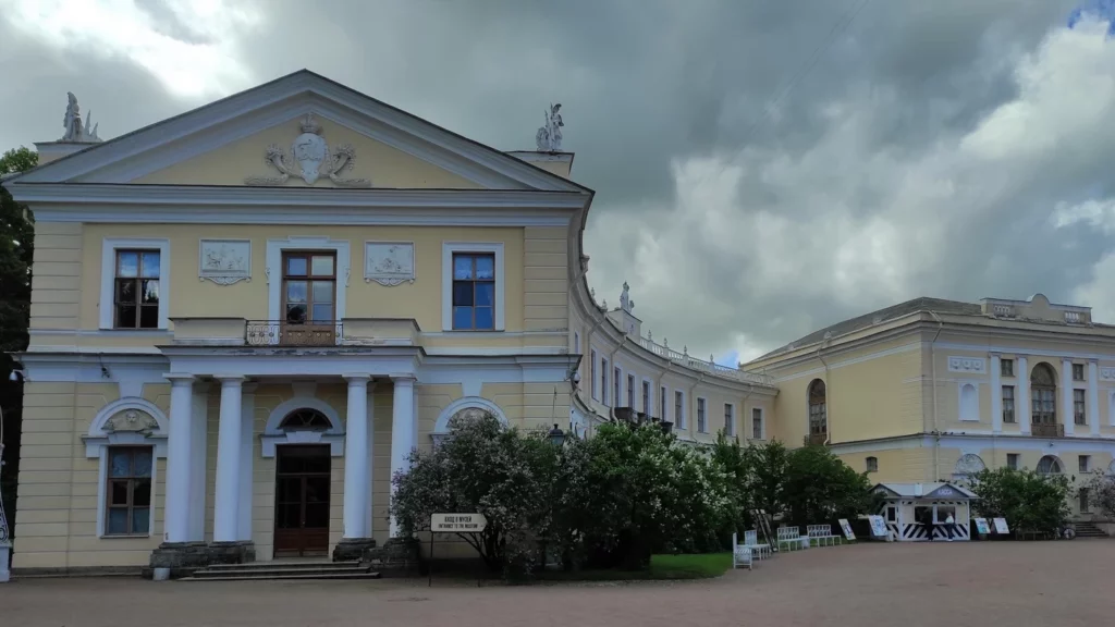 южный флигель Павловского дворца