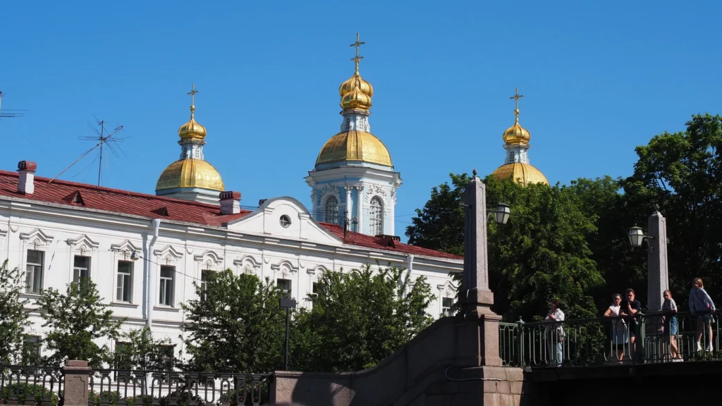 Николо-Богоявленский морской собор и Красногвардейский мост