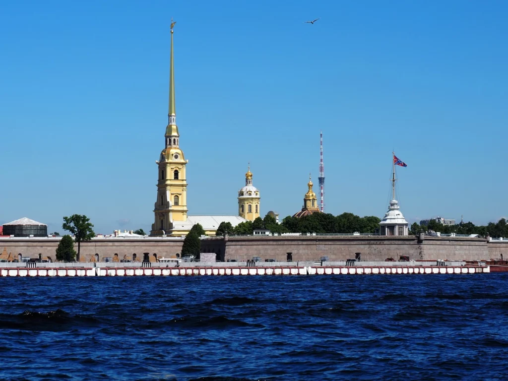Петропавловская крепость, вид с воды