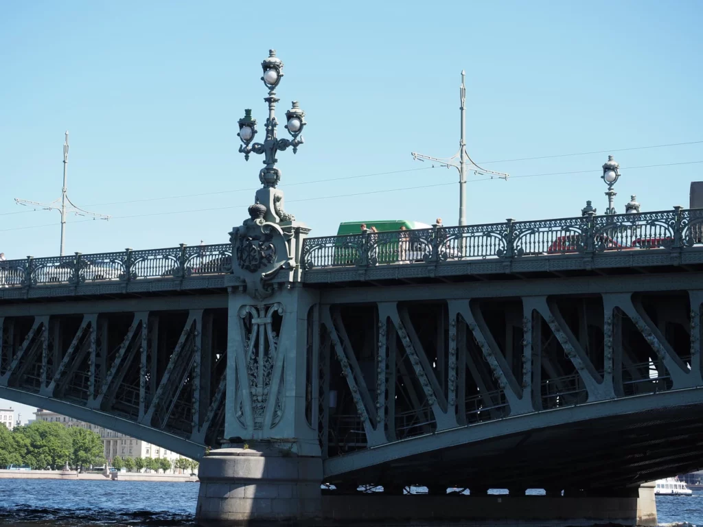 Троицкий мост, вид с воды