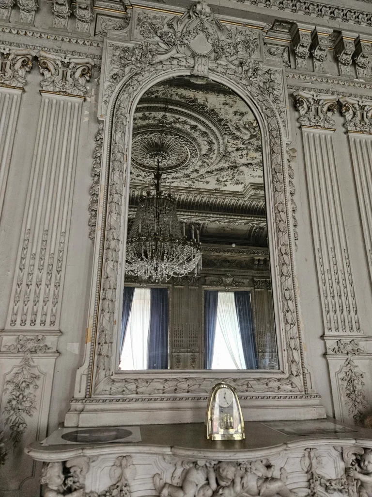 Зеркало Дракулы